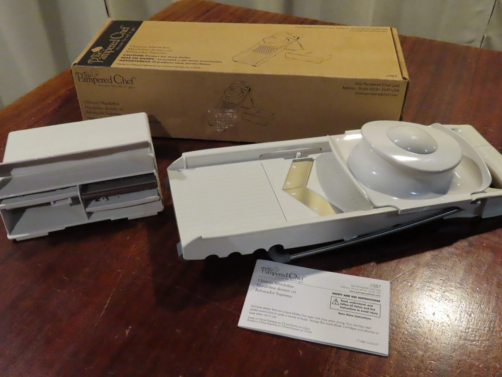 Pampered Chef Ultimate Mandoline Slicer Grater 1087 New, open box
Opens in a new window or tab