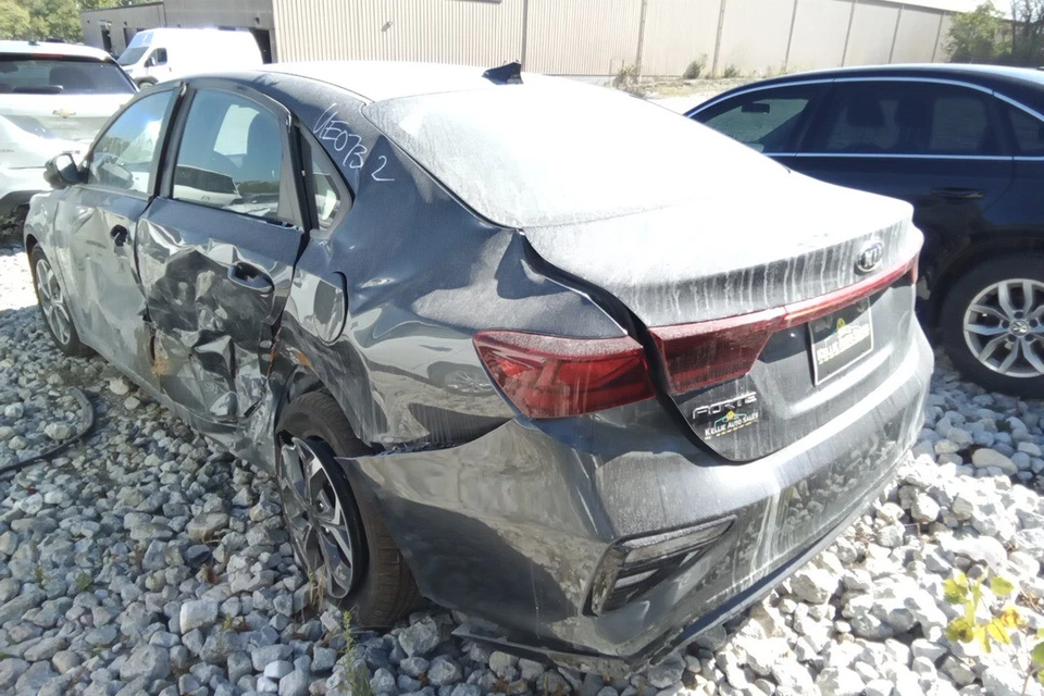 2021 Kia Forte 2.0L Engine Motor OEM 123K Miles - LKQ436331327 - Image 2 of 4