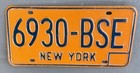 Vintage NY License Plate New York Lic Yellow Blue — photo 1