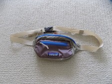 PATAGONIA ULTRALIGHT BLACK HOLE HIP PACK CROSSBODY BAG PURSE PURPLE BLUE 1L