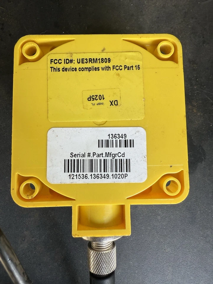 Banner Sure Cross Data Radio, UE3RM1809, 900MHz, Free Shipping - Image 2 of 3