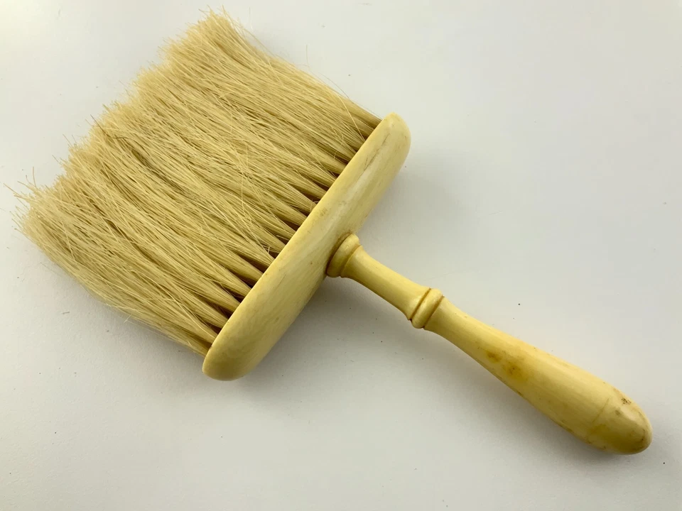 French Ivory Sewing Tools Button Hook Vanity Set Antique Celluloid Handle DD137 - Image 2 of 4