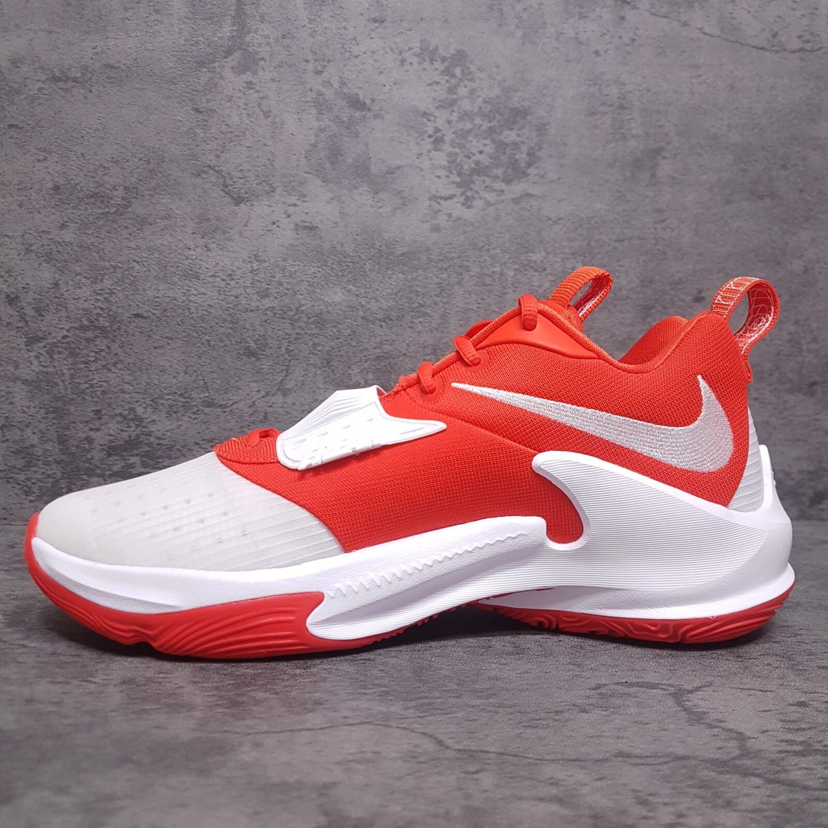NIKE Zoom Freak 3 Tb ユニバーシティ レッド ホワイト Nike Zoom Freak 3 TB University Red for Sale | Authenticity