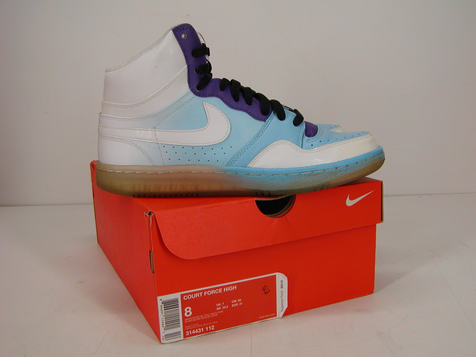 nike basketball shoes 2008