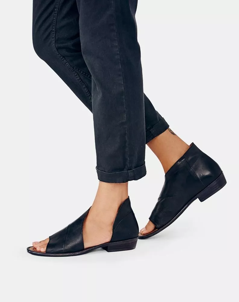 FREE PEOPLE Women Shoes Boho Mont Blanc Black Sandals Open Toe Slippers Flat