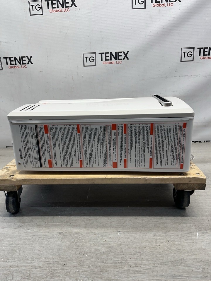 Rinnai V53DeN Outdoor Tankless Water Heater 120k BTU Natural Gas (P7