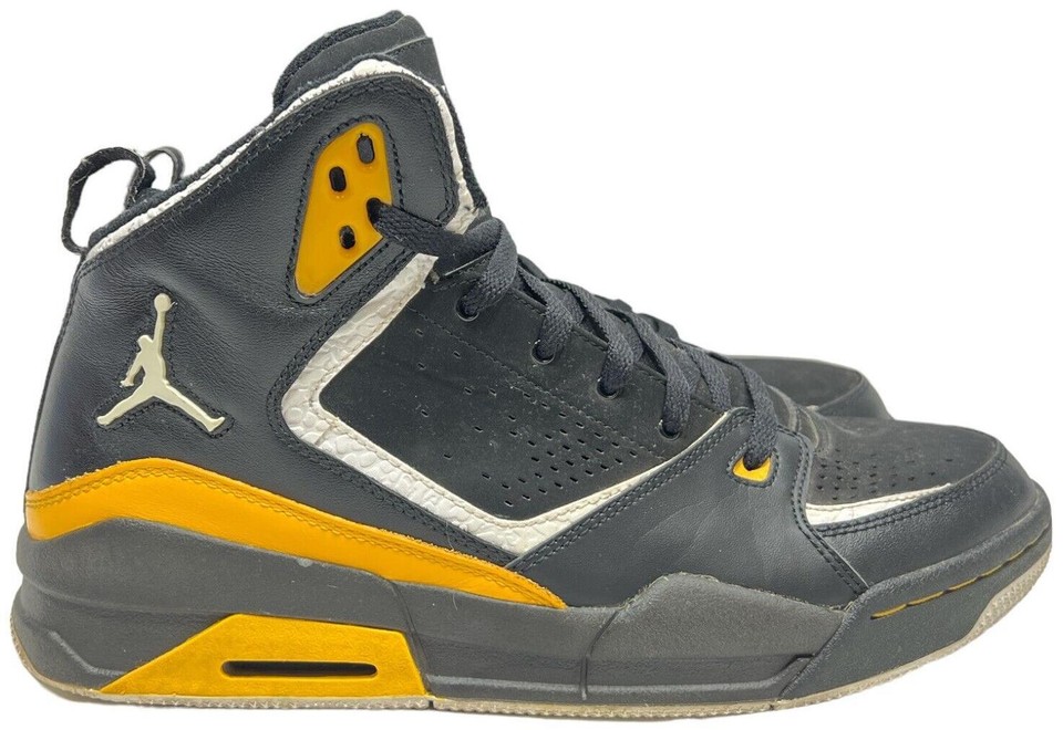 jordan universal gold