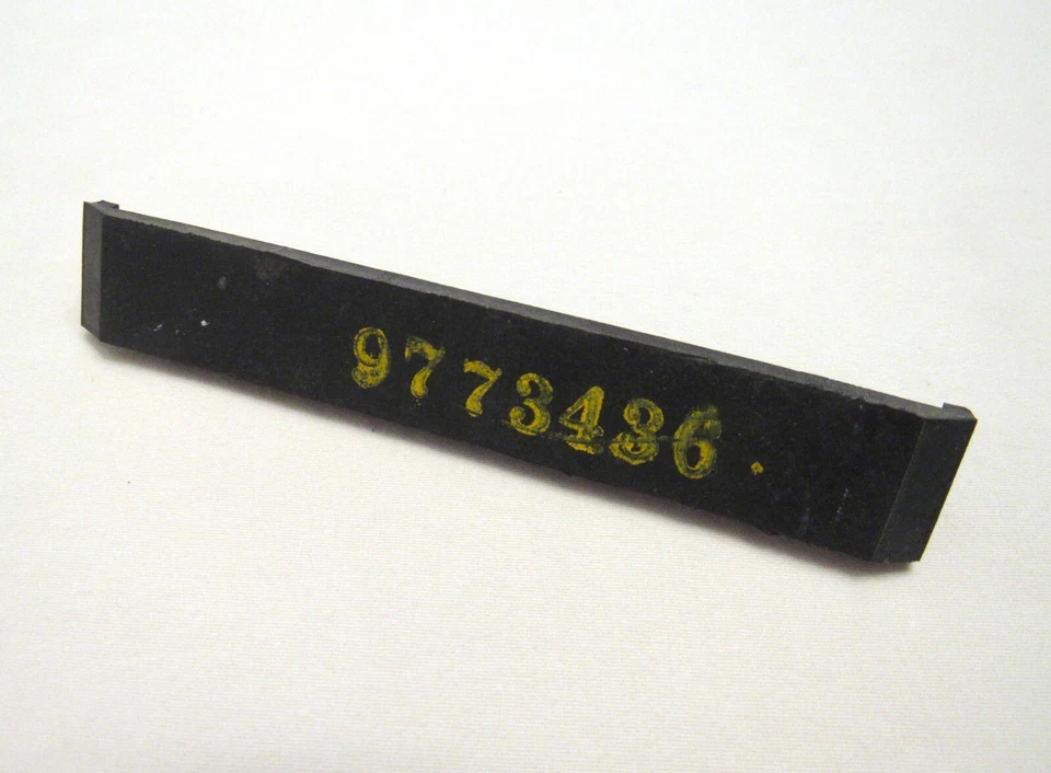 Nuevo de Lote Antiguo Pontiac T/8 GTO Tempest Lemans 2 5/8 pulgadas Radiador Aislador GM 9773436 Foto 2 de 4