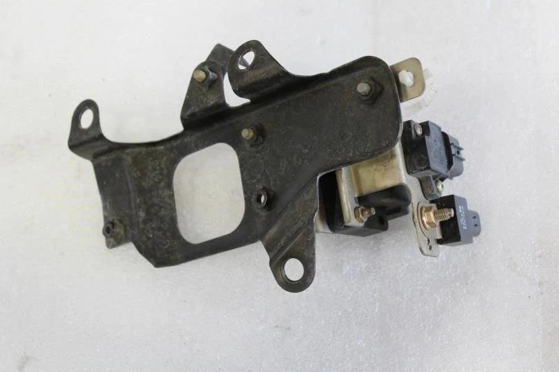 Mazda MPV 1992 furgoneta paquete de bobina de encendido 4 cilindros Foto 3 de 4