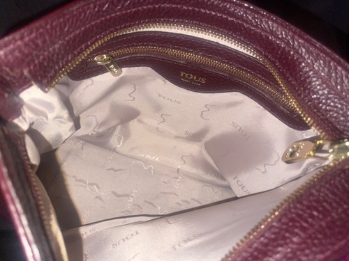 Authentic Tous Burgundy Genuine Leather Crossbody bag - Imagen 17 de 24