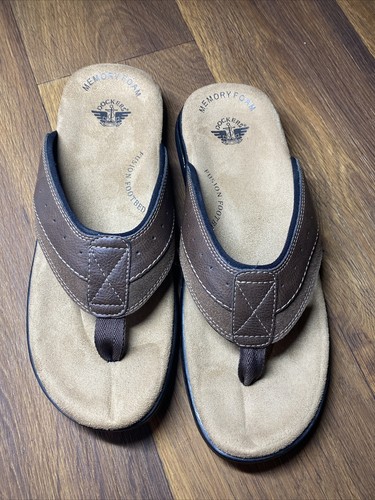 dockers memory foam flip flops