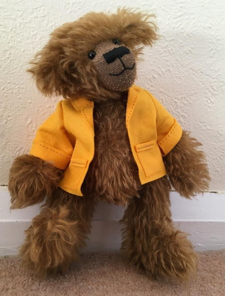 Sewing Kit Teddy Bear Traditional Mohair with glass eyes with