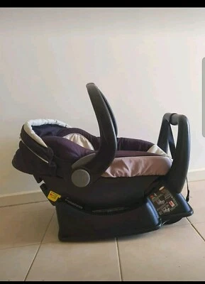 britax safe n sound baby carrier