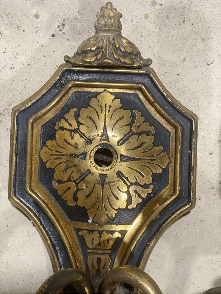 Antique Neoclassical Style Silver Tone Dual Arm Wall Sconce for repair - Изображение 3 из 4