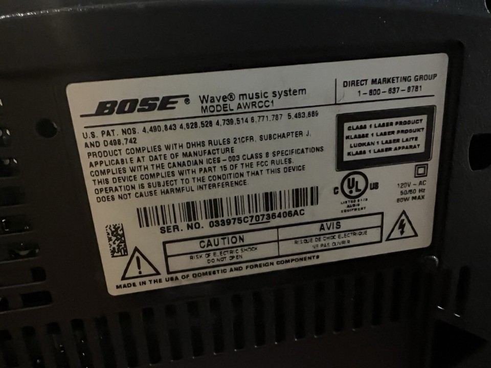 Bose Wave Music System AM/FM CD Player Clock Radio w Remote AWRCC1