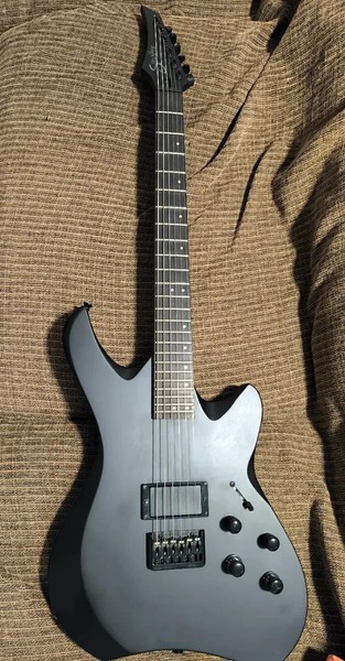 Guitarra Eléctrica Line 6 Shuriken SR25