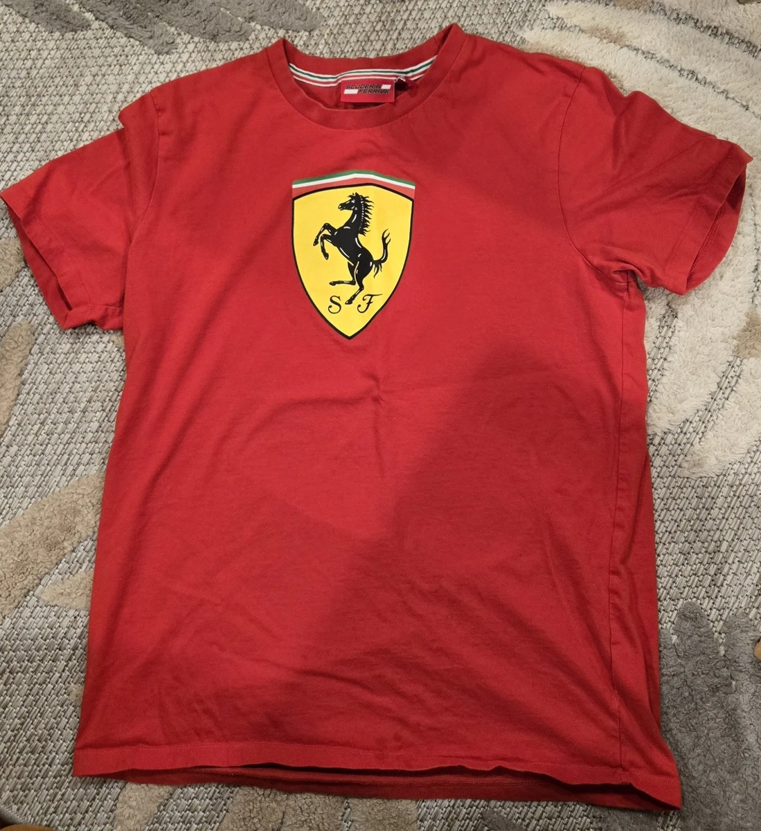 T-shirt Vintage Ferrari – Homme – Taille L – Rouge – Manches Courtes