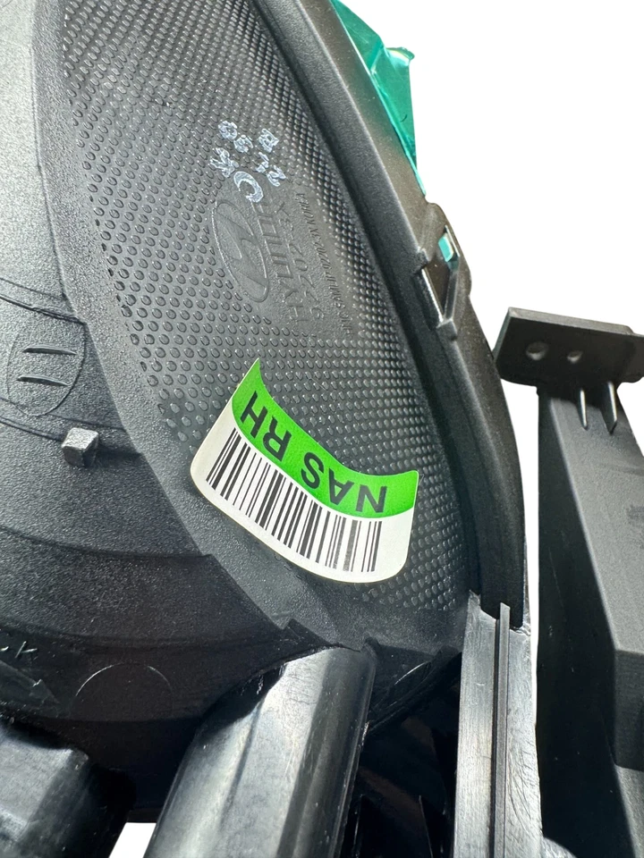 Luz antiniebla delantera derecha lado pasajero Hyundai Elantra 2011-2013 OEM 922023X020 Foto 4 de 4