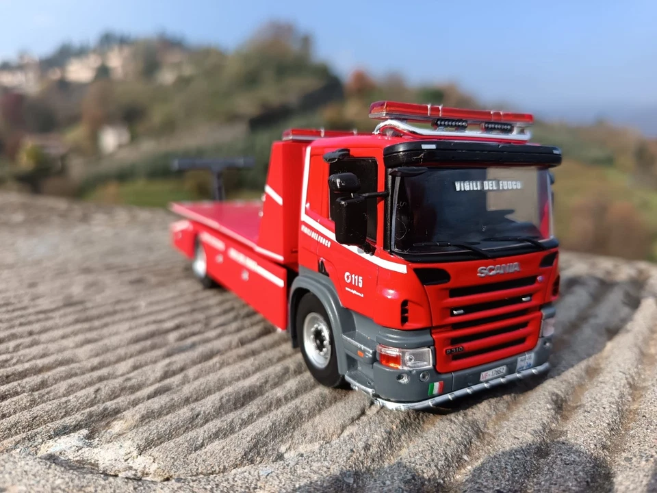 VIGILI DEL FUOCO Camion Scania P320 Carro Soccorso Die Cast Model 1/43 - Immagine 4 di 4