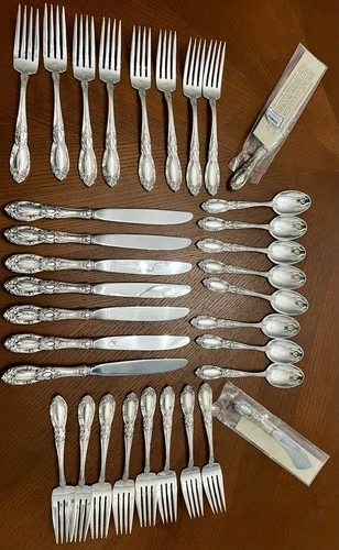 King Richard by Towle Sterling Silver Flatware Set For 8 Minus 1 Knife 33 Pieces