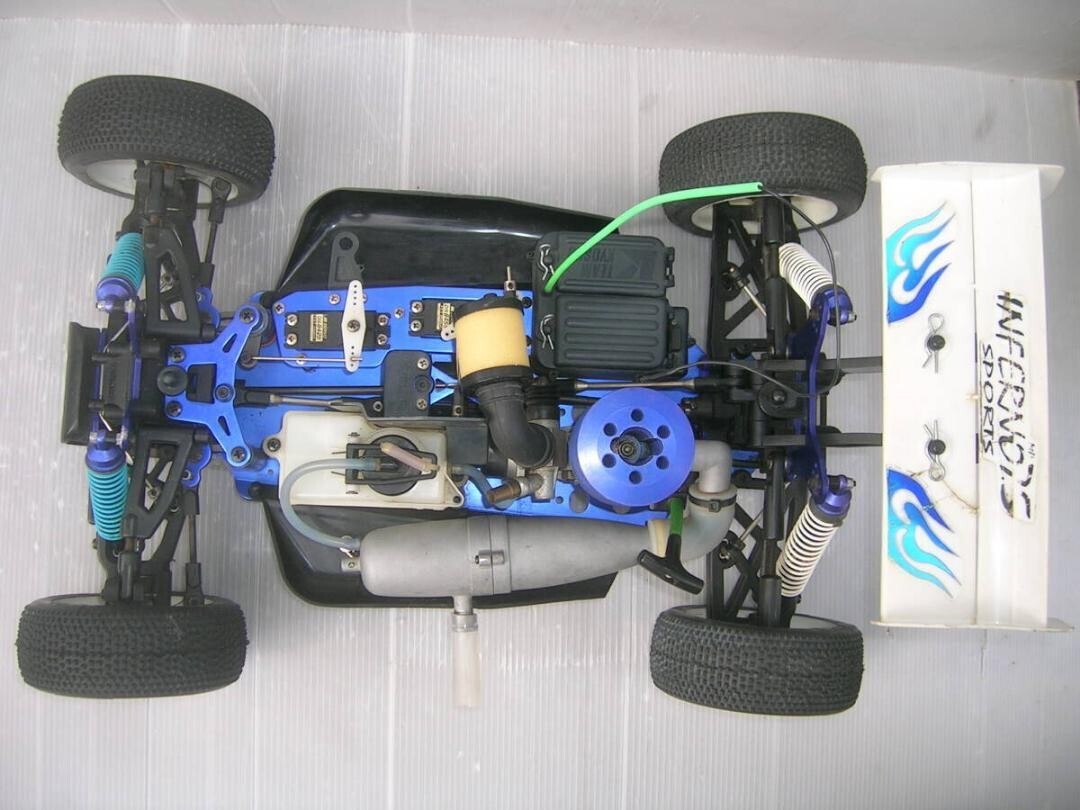京商 インファーノ MP7.5 ベース車両 Amazon | 京商 No.31192 インファーノ MP7.5 Sports | ミニカー