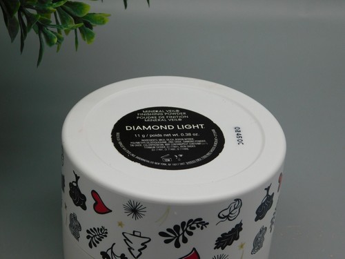 Polvo de acabado de velo mineral bareMinerals LUZ DE DIAMANTE 0,38 oz NO SELLADO - Imagen 6 de 8