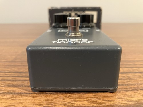 Vintage MXR Micro Flanger Effects Pedal W/Box Matching Serial Number - Picture 3 of 9