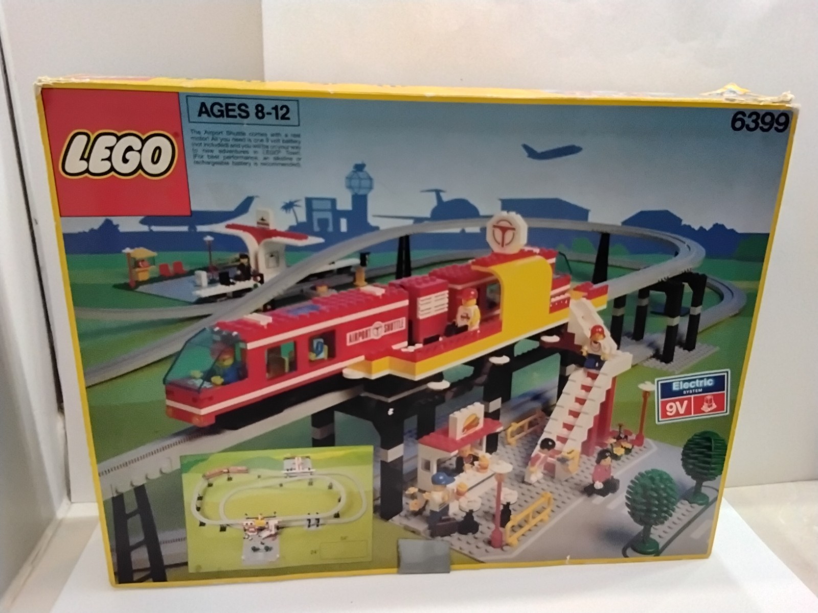 LEGO Classic Town Airport Shuttle Set (6399) Rare  w/Box