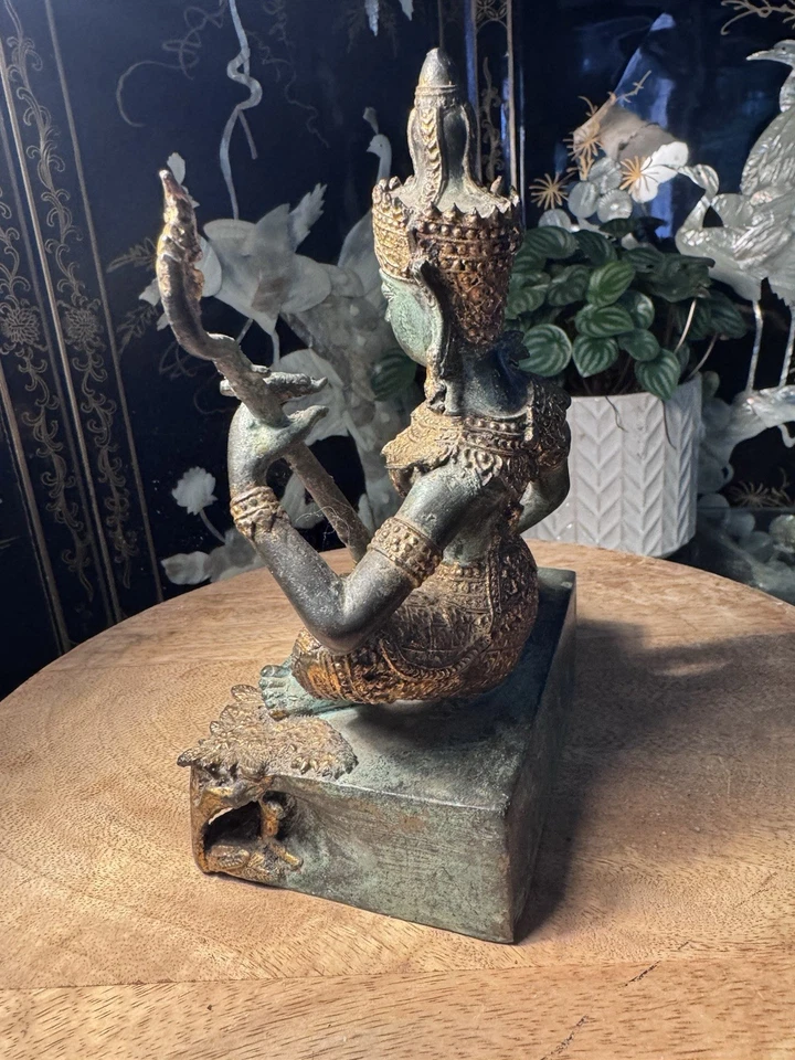 Vintage Gilt Bronze Thai Prince Deity Figure Playing a Lute Circa 1950's - Image 3 of 4