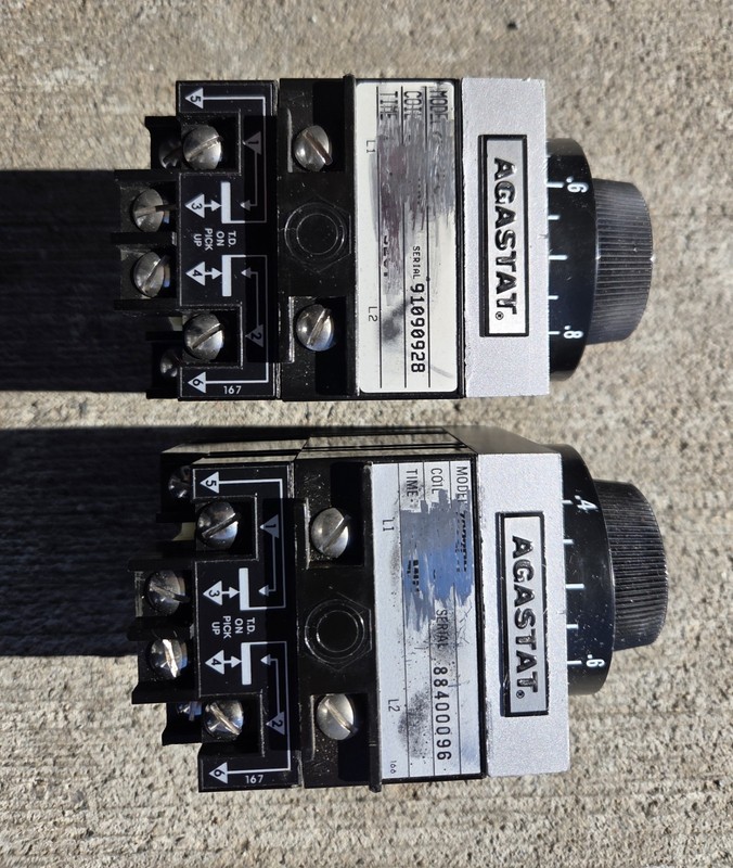 Agastat Time Delay Relays Both 0.1 - 1.0 Seconds Models Uncertain, one is a 7022