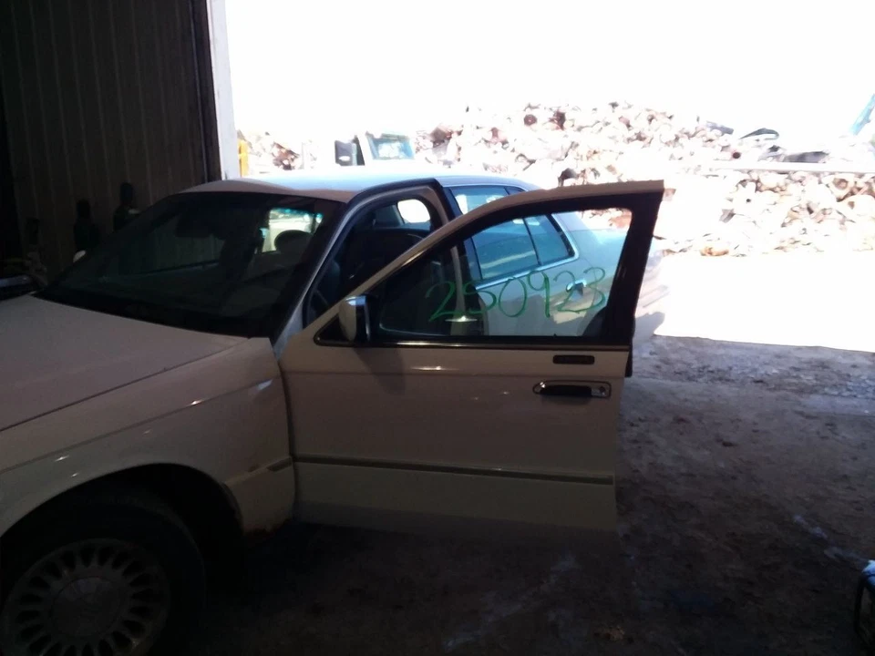 Vidrio parabrisas con banda de sombra para 00-11 CROWN VICTORIA 2096026 Foto 2 de 4