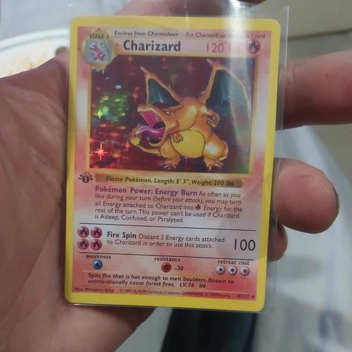 1st Edition Shadowless Charizard Base Set 4/102 Holo 1999 Pokémon