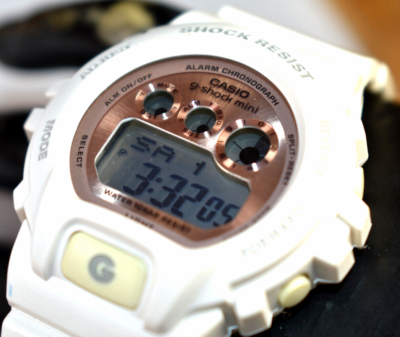 Casio GMN691-7B (3188) White/Rose Gold Women display picture 1