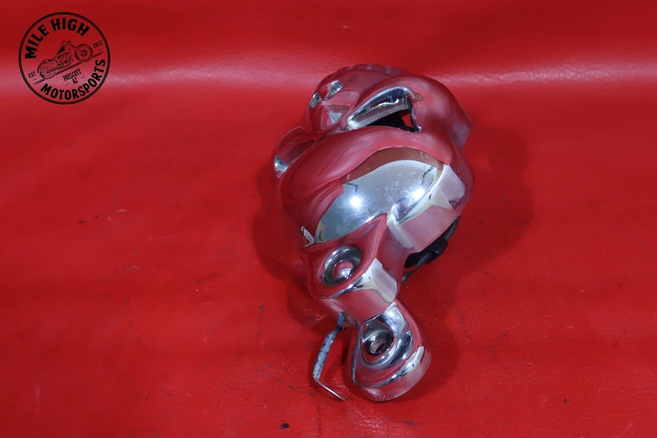 2015 HARLEY-DAVIDSON HERITAGE SOFTAIL CLASSIC FLSTC SKULL HORN COVER W/ MOUNT - Image 4 of 4