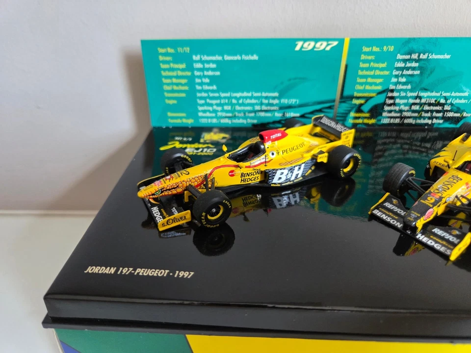 Set Minichamps 1/43 Jordan 197/198 - conversione B&H - 1997/1998 - 402109798 - Immagine 2 di 4