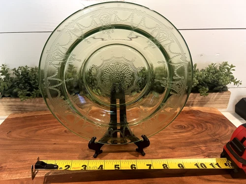 Stunning Green Cameo Depression Glass - 9" Rimmed Soup Bowl.