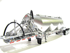 DCP FIRST GEAR 1/64 SCALE PETWER SILVER FRAME TRIPLE AXLE HEIL PNEUMATIC TANKER