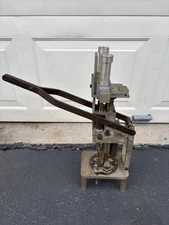 Custom Progressive 12 GA Shotgun Shell Reloader Similar To Mec 650