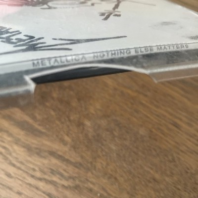 レア　llica サインCD メタリカ　スラッシュメタル Metallica Nothing Else Matters Live At Wembley Stadium London