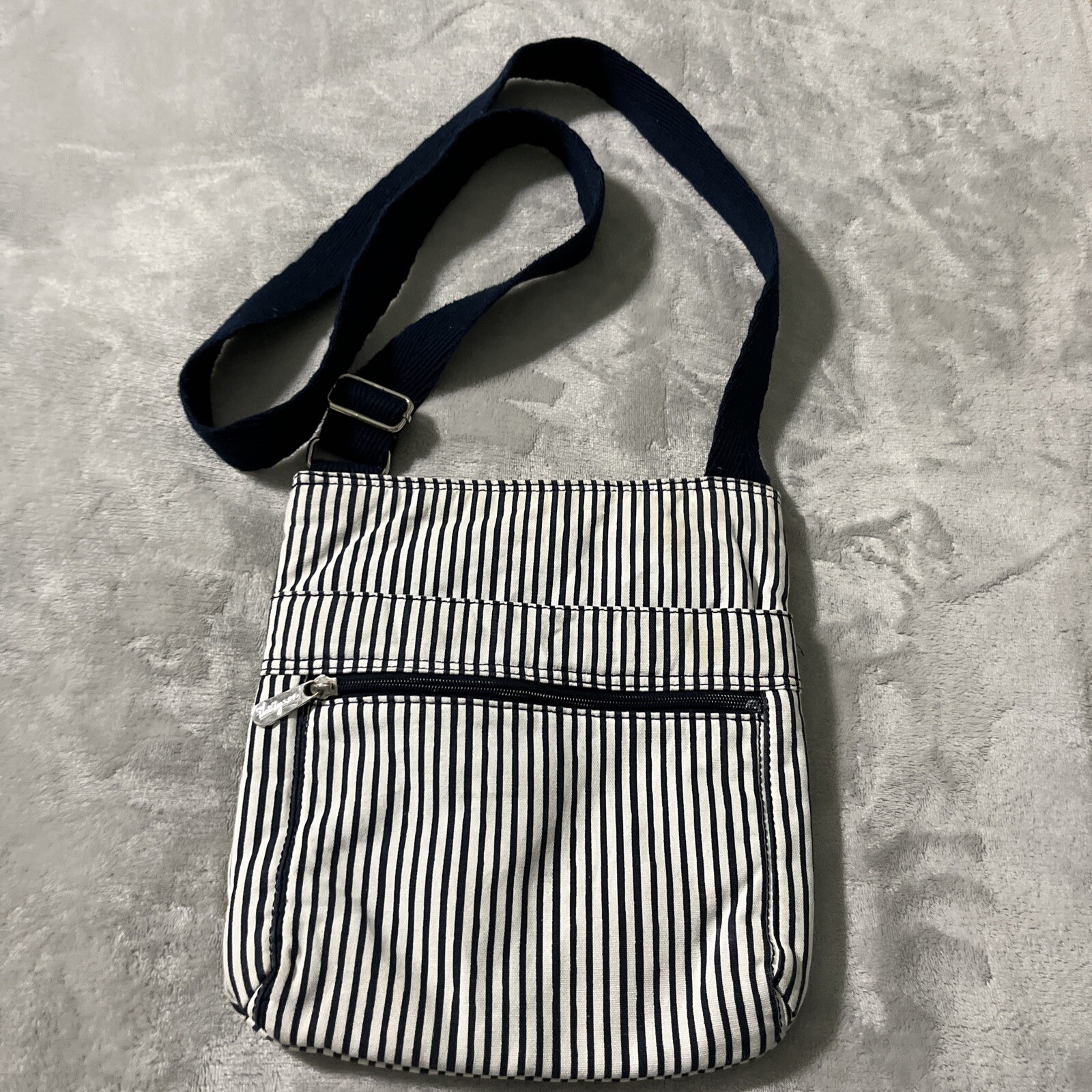 thirty one crossbody wallet