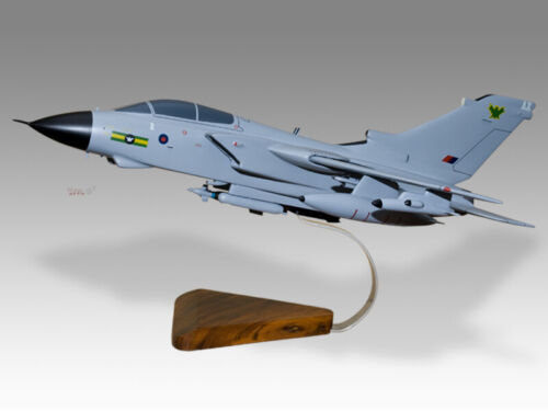 Panavia Tornado GR4 RAF IX Squadron Solid Mahogany Wood Handmade Desktop Model - Photo 1 sur 10