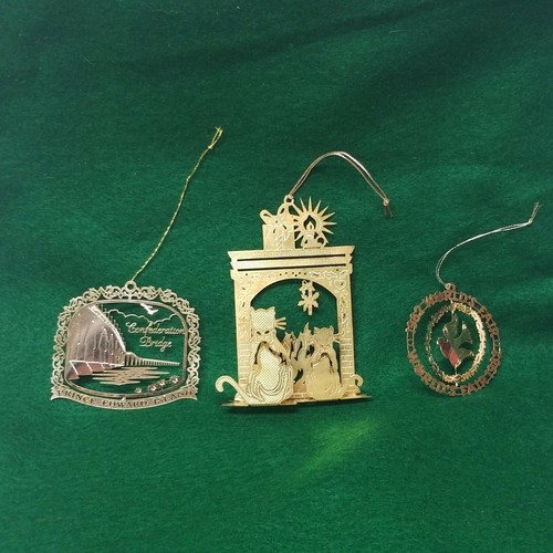 (3) 24k Gold and Brass Christmas Ornaments Cats Prince Edward Island WORLD FAIR - Picture 1 of 9