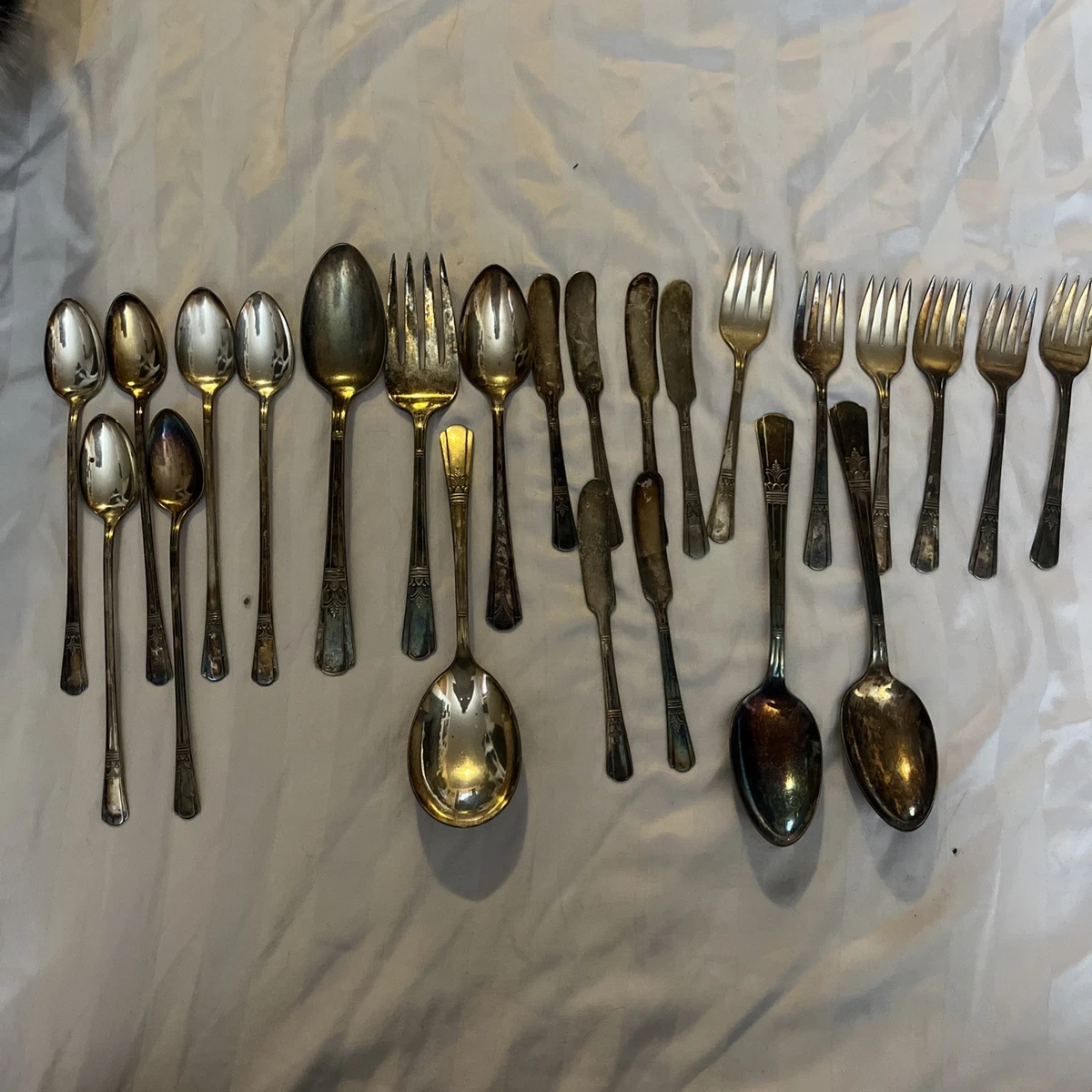 International Silver Flatware-Place Setting Antique US Silver