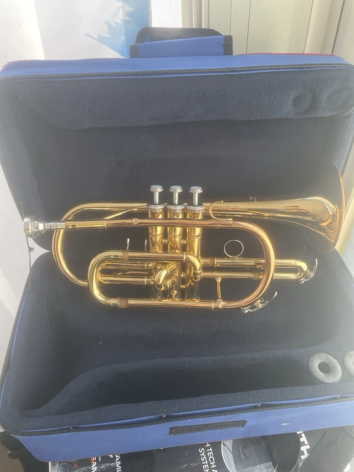 Corneta de latón de buena calidad. Marca Yamaha sin piezas oxidadas ni válvula. My Price 200 Foto 4 de 4