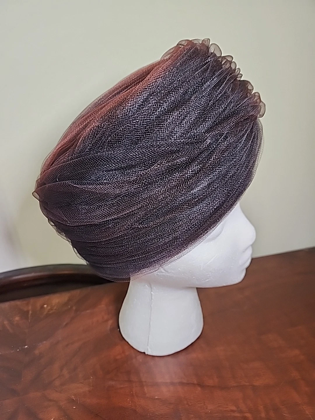 Chapeau Christian Dior vintage tulle marron dentelle