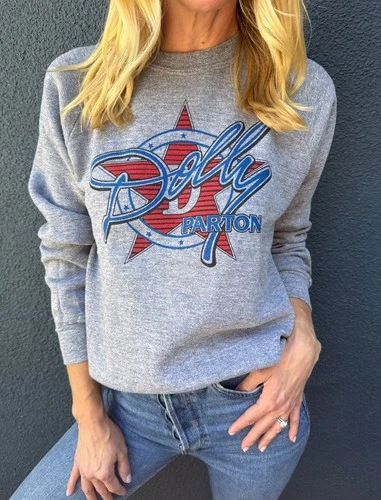 VINTAGE 80s DOLLY PARTON '82 WORLD TOUR CONCERT SWEATSH 1980s vintage concert t-shirt, vintage, single stitch, B+ condition