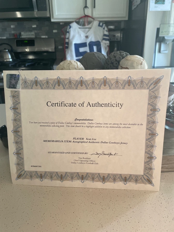 Sean Lee Autographed Hand Signed Custom Framed Dallas Cowboys Jersey - JSA COA - Image 3 of 3