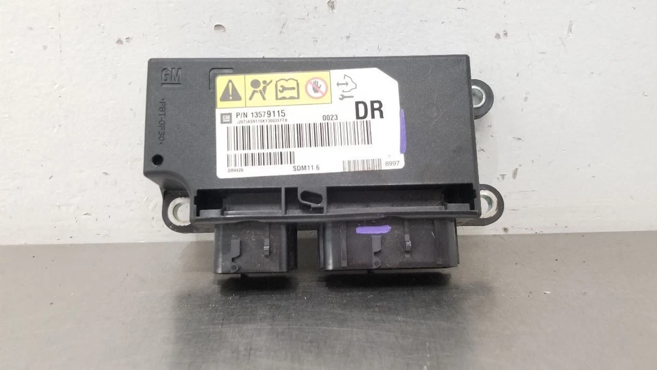 13 MÓDULO DE CONTROL CHEVY SILVERADO 3500 SRS 13579115 Foto 3 de 4