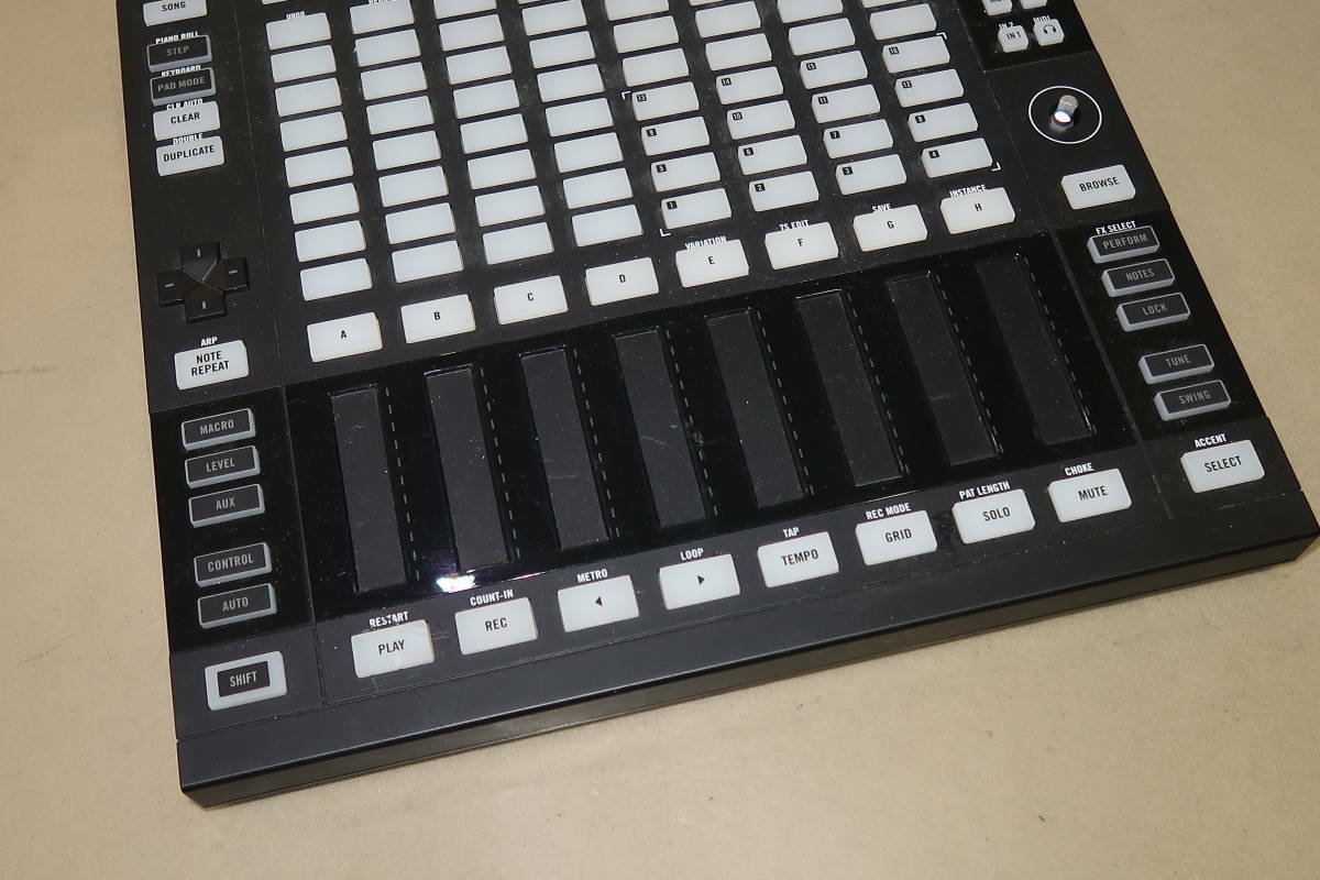 クーポンあ NATIVE INSTRUMENTS maschine JAM MIDIコントローラー