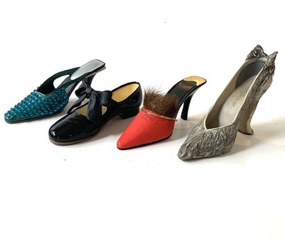 Just The Right Shoe by Raine Lot of 4. Midori Lone Wolf Toe Tapper Seduction